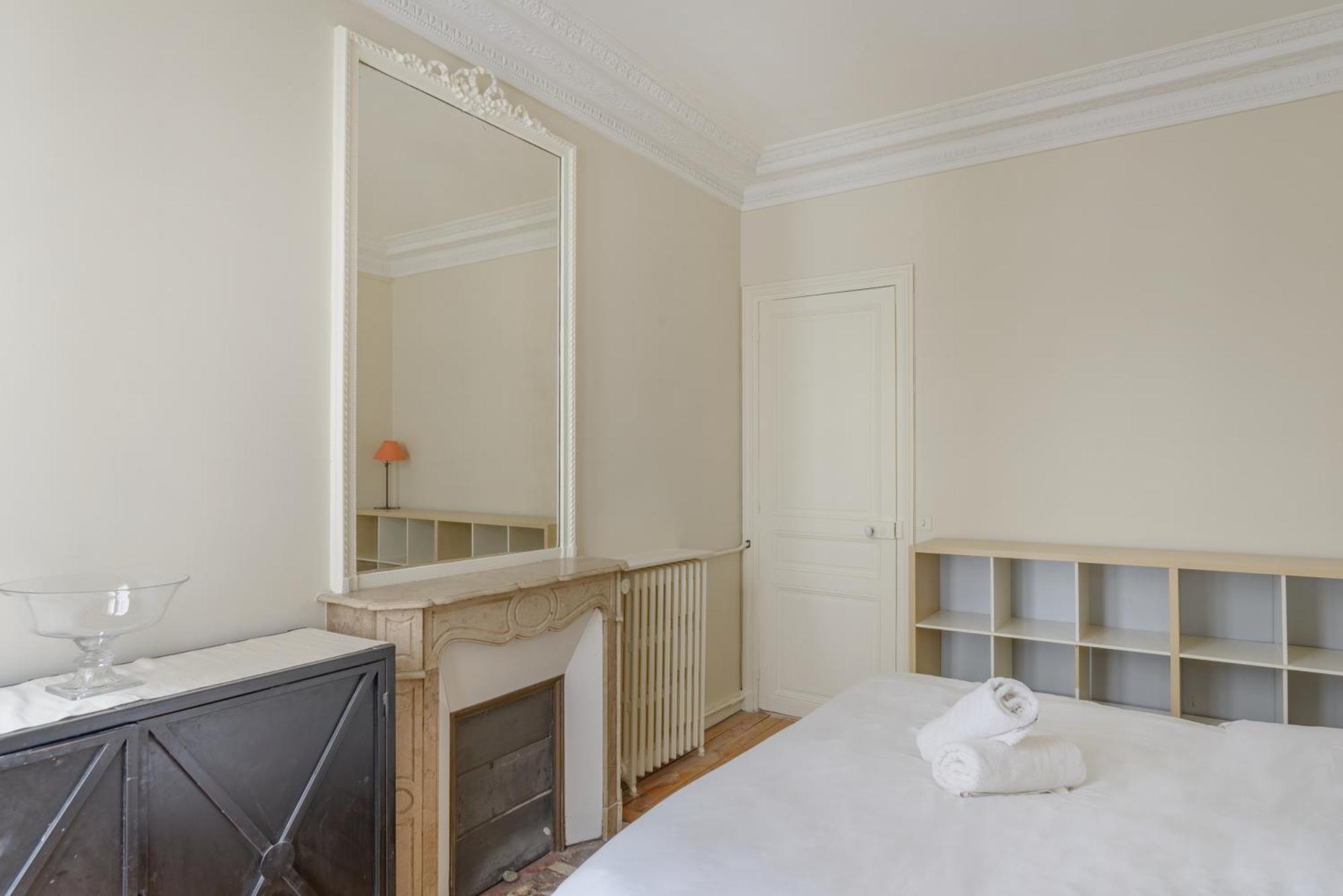 Appartement Courcelles Prestige *