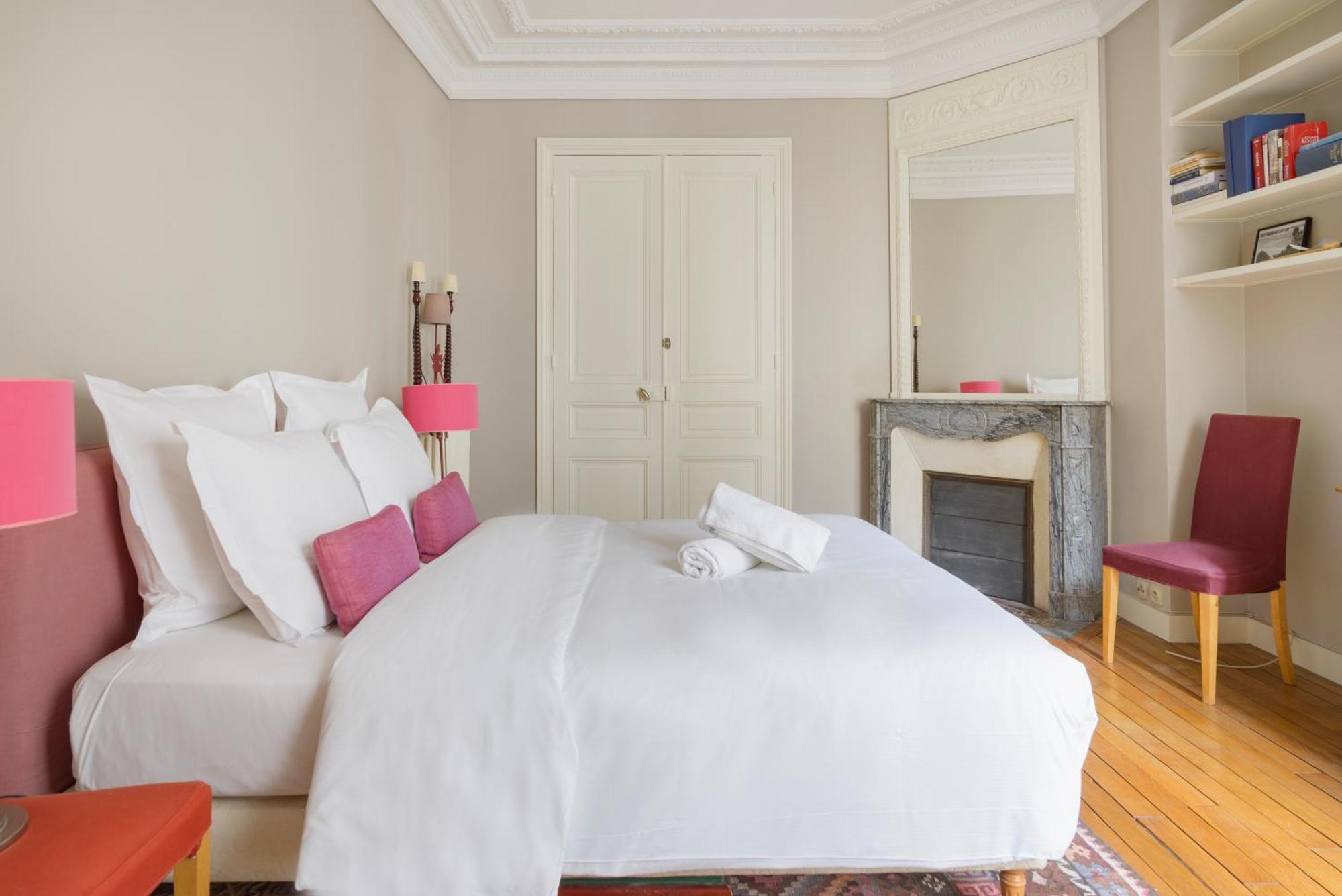 Courcelles Prestige Appartement *
